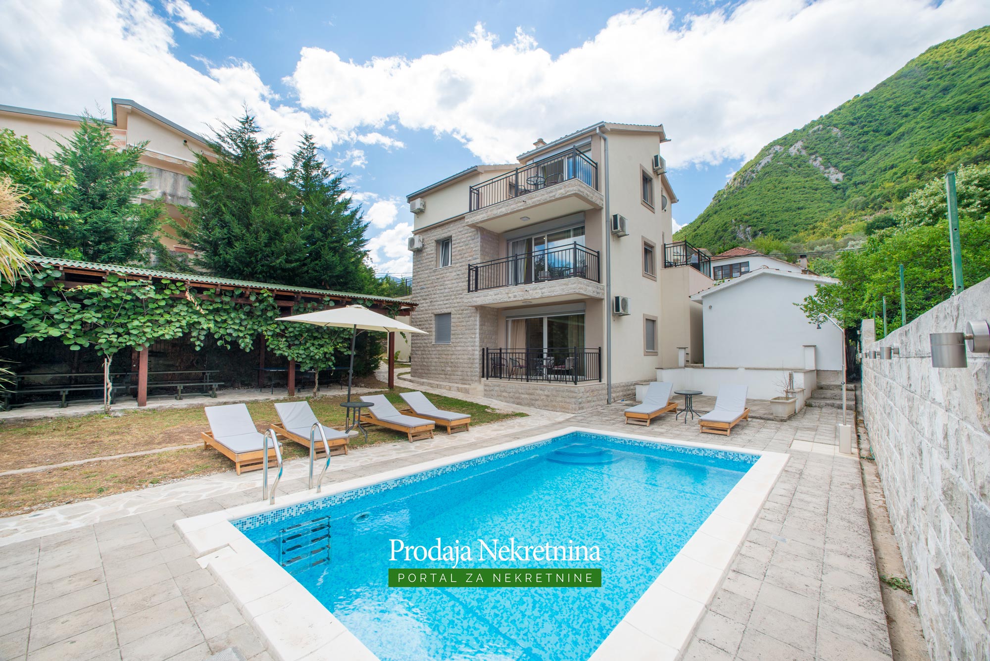 Luxury house for sale in Kotor