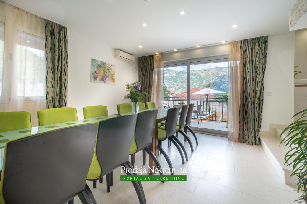 Luxury house for sale in Kotor
