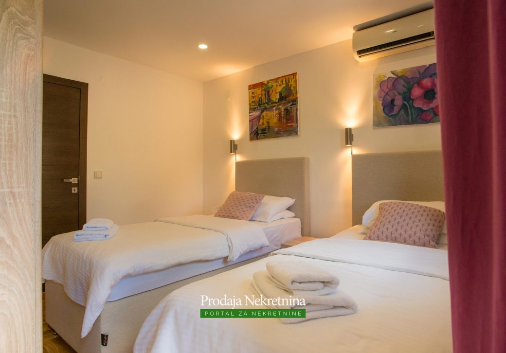 Luxury house for sale in Kotor
