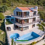 House with swimming pool for sale in Tivat