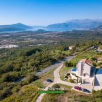 House with swimming pool for sale in Tivat