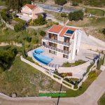 House with swimming pool for sale in Tivat