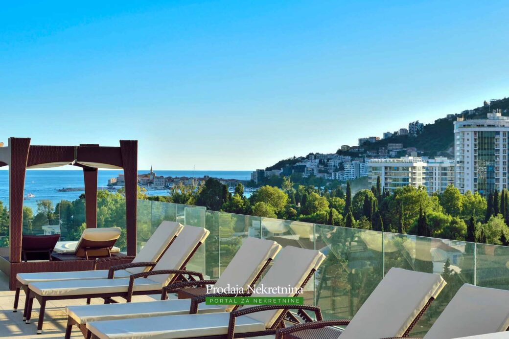 Luxury-penthouse-for-sale-in-Budva (38)