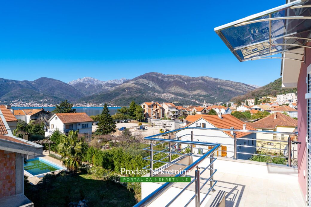 Three bedroom apartment in Tivat