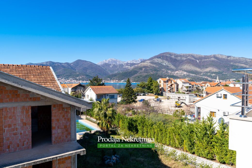 Three bedroom apartment in Tivat