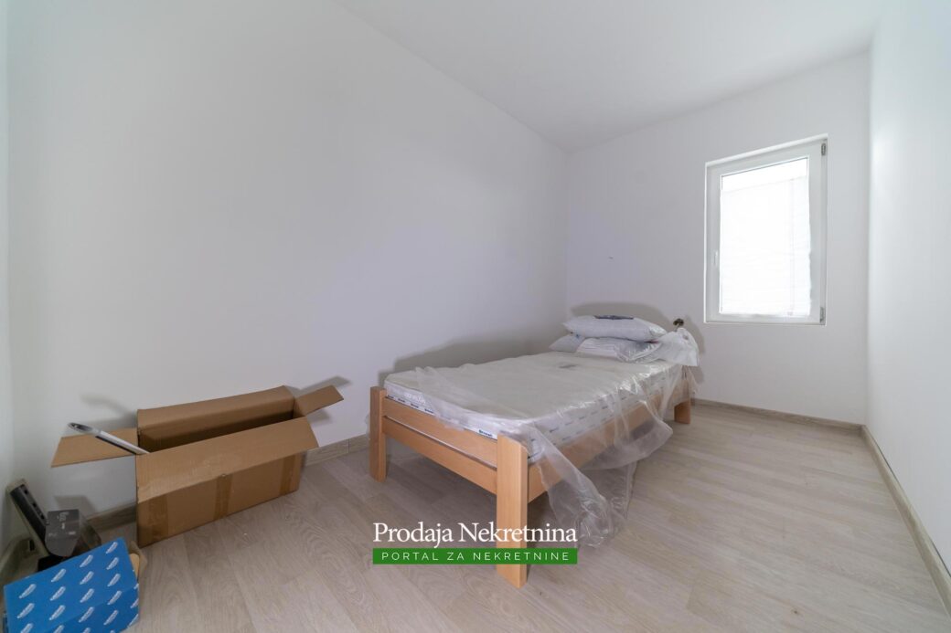 Two bedroom condo in Tivat