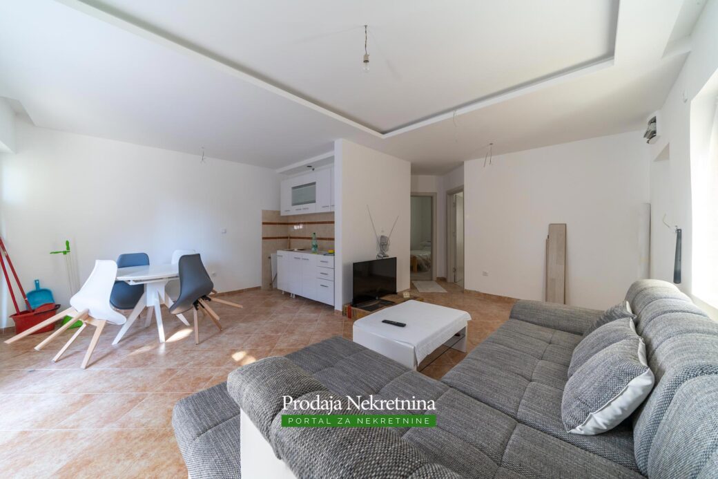 Two bedroom condo in Tivat