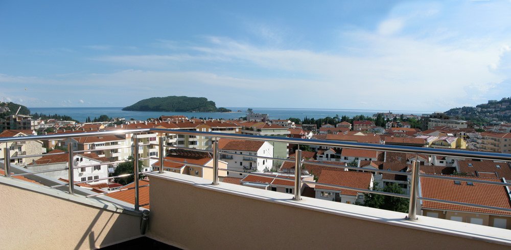Penthouse for sale in Budva