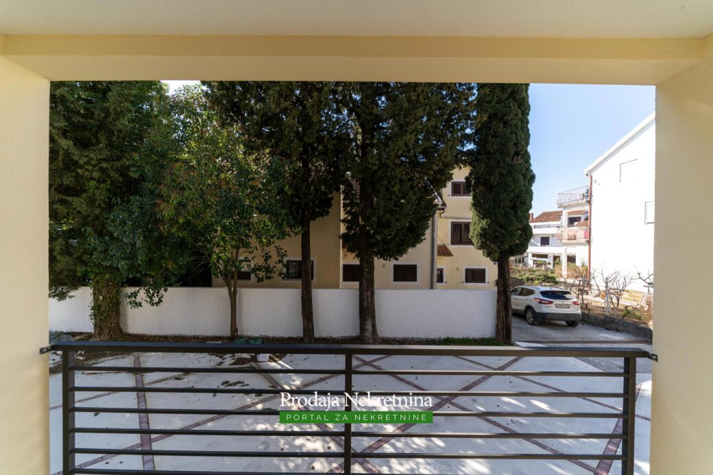 Two bedroom apartment in Tivat