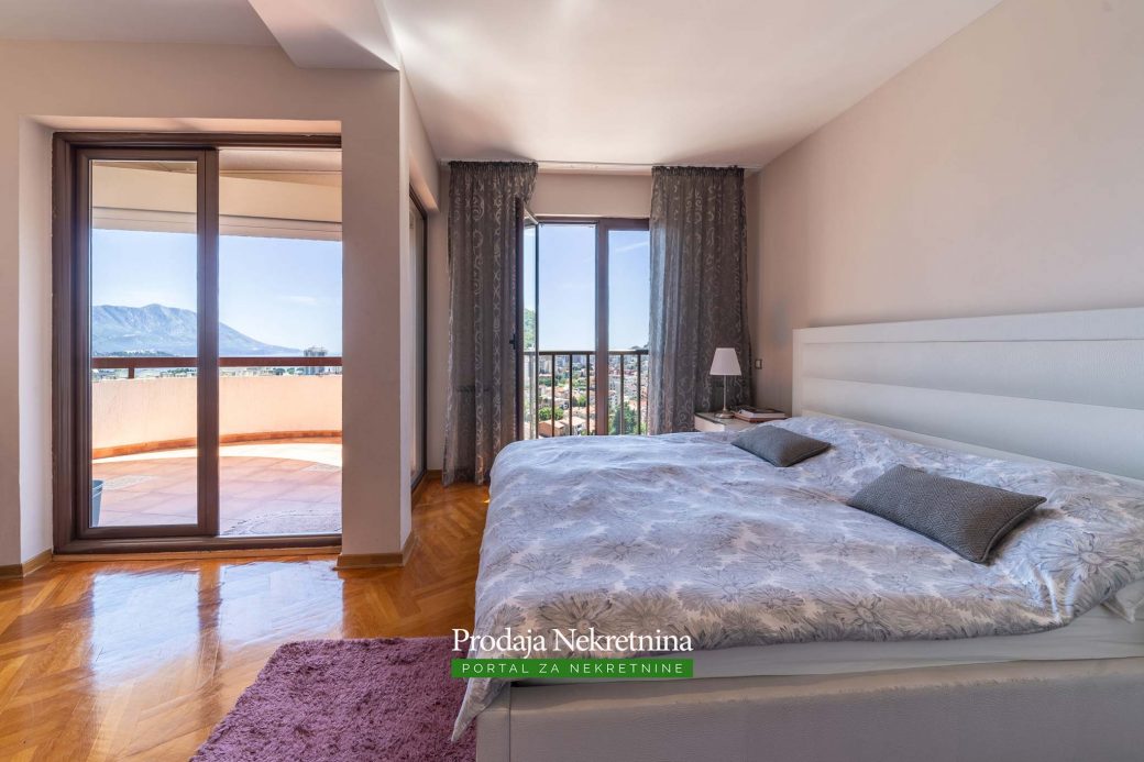 Luxury duplex for sale in Budva