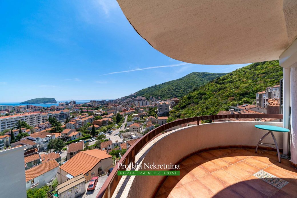 Luxury duplex for sale in Budva