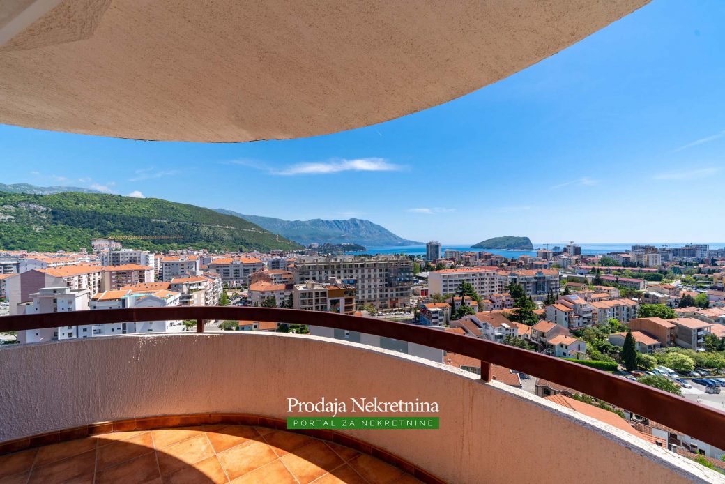 Luxury duplex for sale in Budva