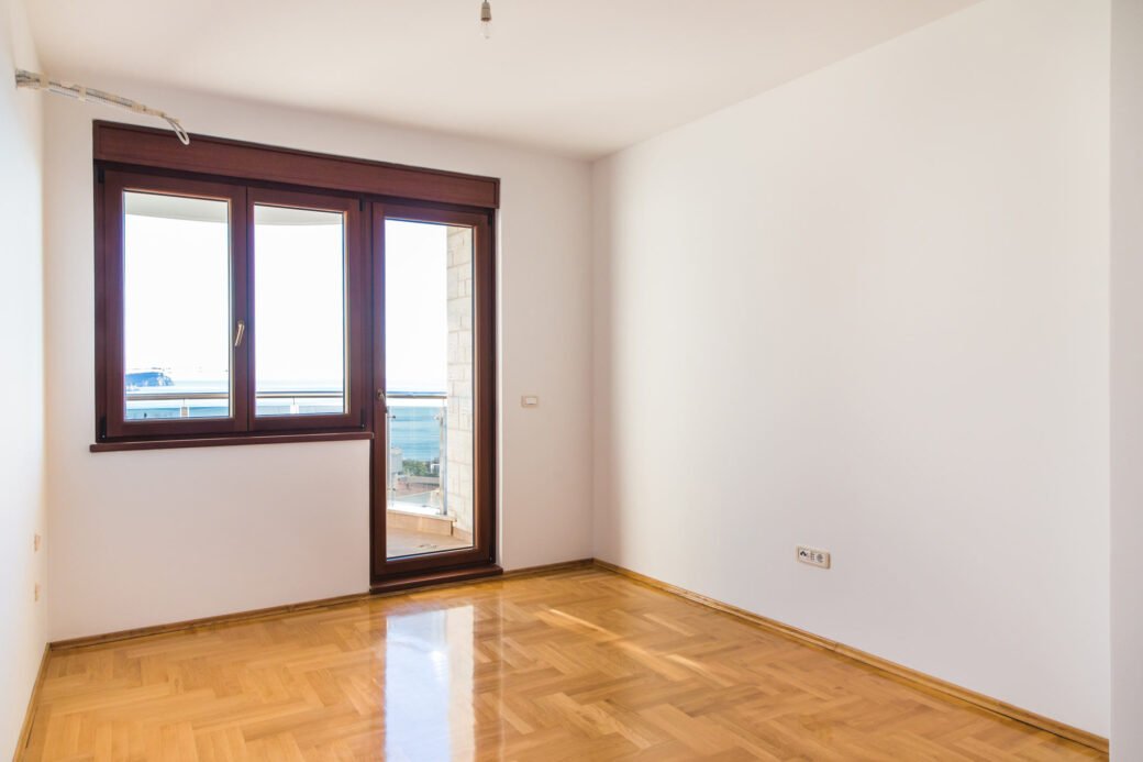 Seaview apartment in Budva