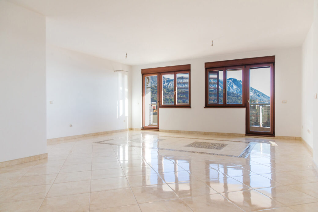 Seaview apartment in Budva