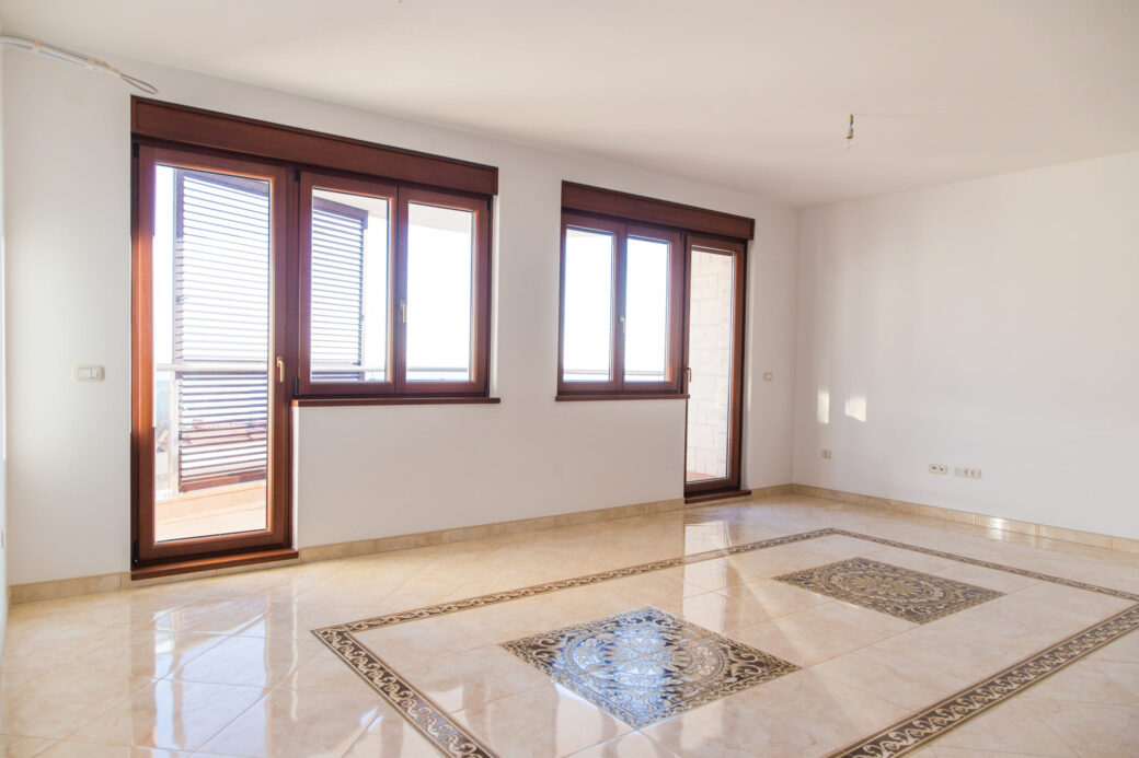 Seaview apartment in Budva