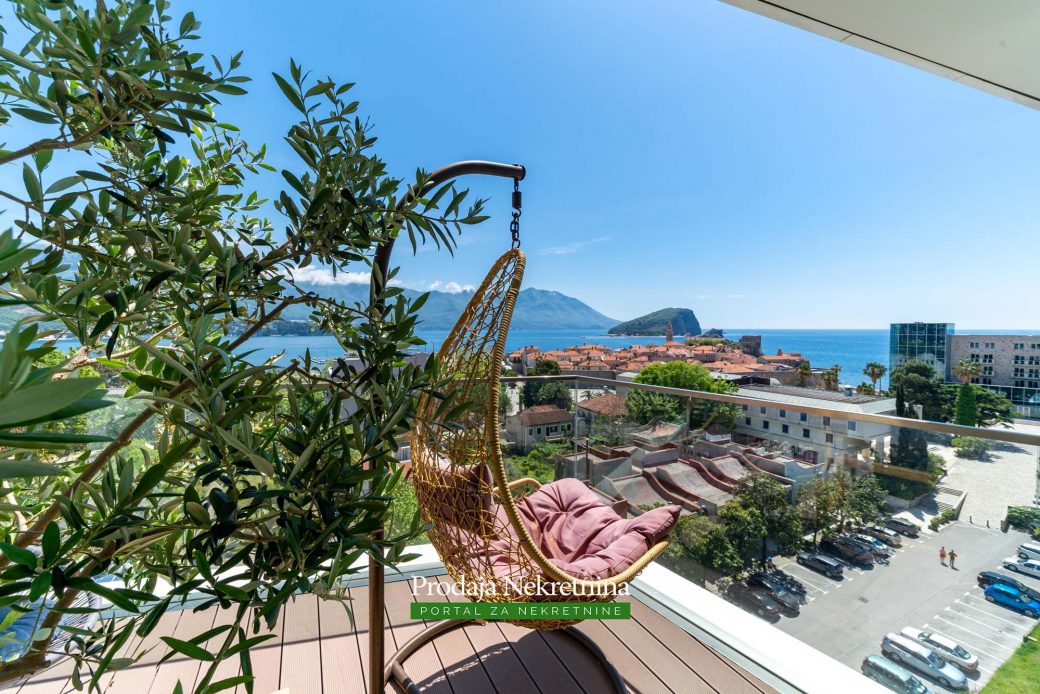 Luxury apartment in Budva