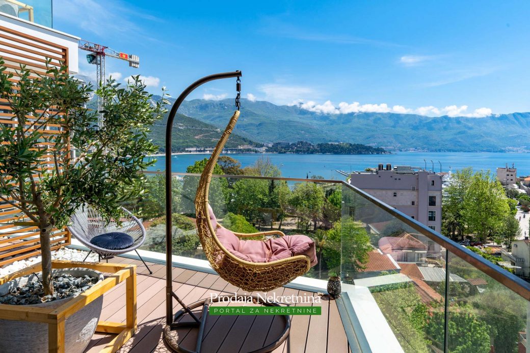 Luxury apartment in Budva