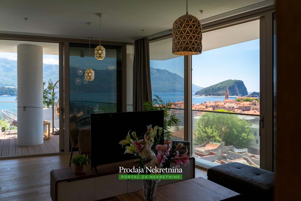 Luxury apartment in Budva