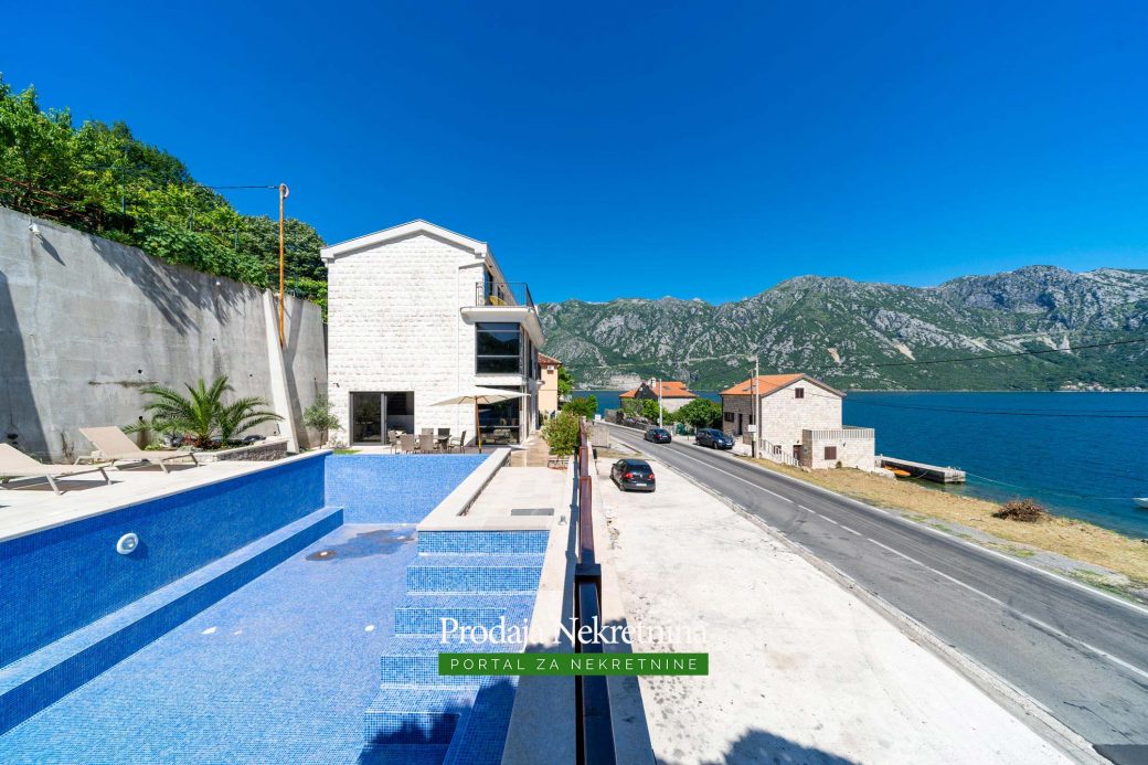 Villa for sale in Bay of Kotor