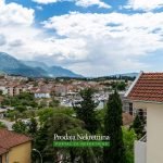 Prodaja se apartman u centru Tivta