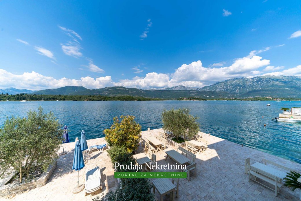 Apartment for sale in Tivat Bay