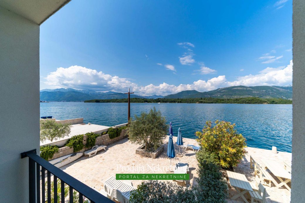 Apartment for sale in Tivat Bay