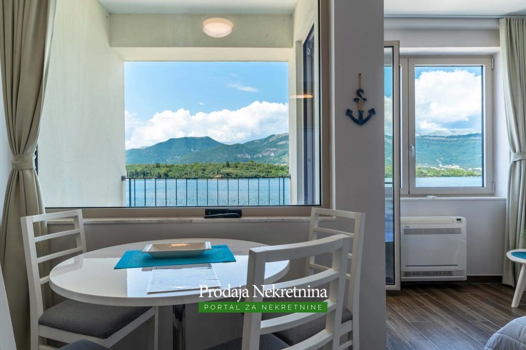 Apartment for sale in Tivat Bay