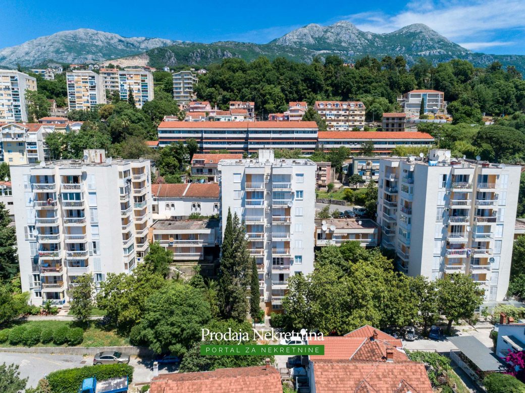 Prodaje se jednosoban stan u Herceg Novom