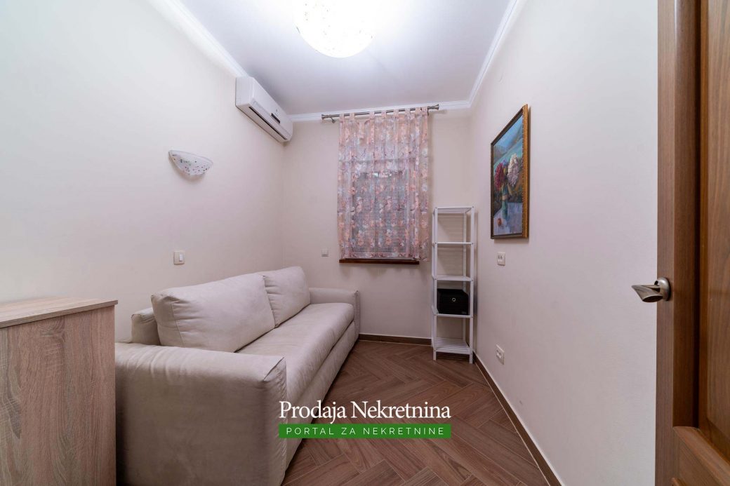 Three bedroom apartment in Kotor Bay
