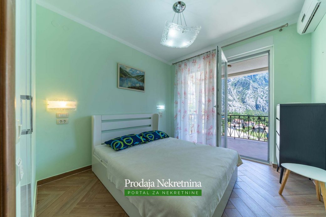 Three bedroom apartment in Kotor Bay