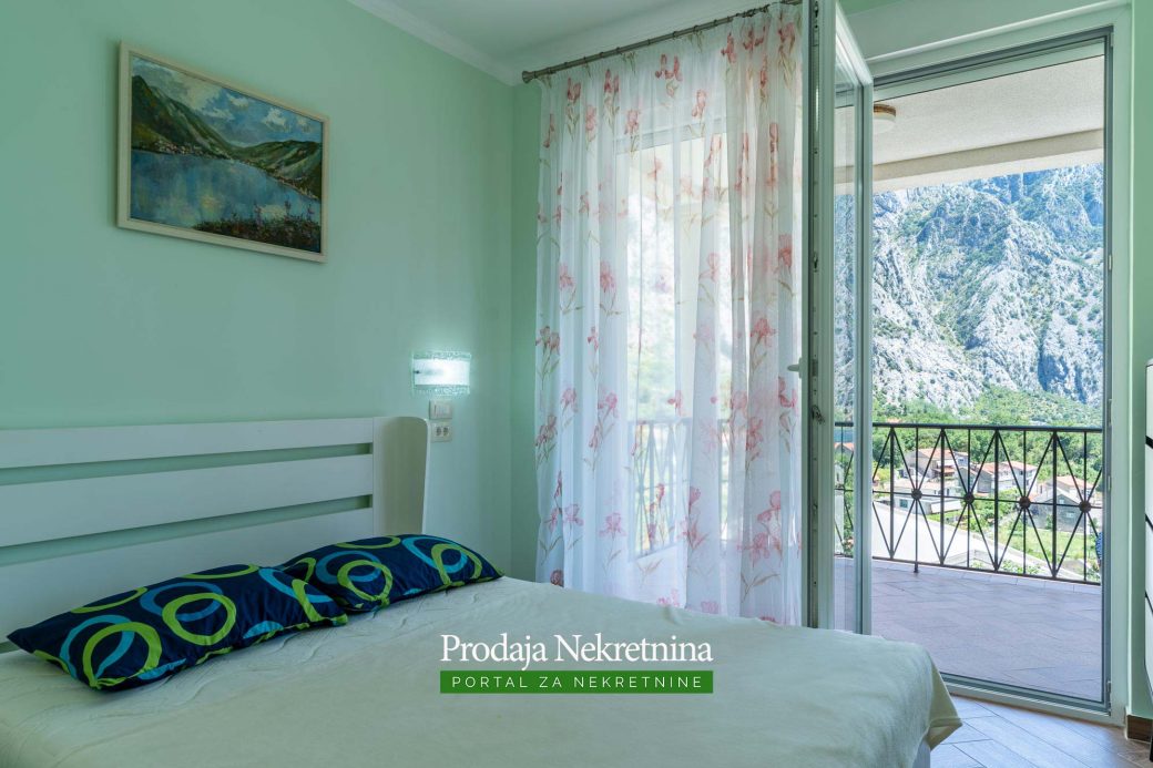 Three bedroom apartment in Kotor Bay