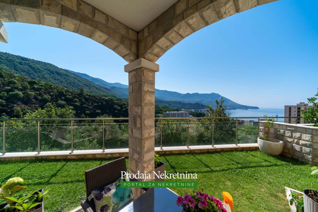 Three bedroom apartment for sale in Budva