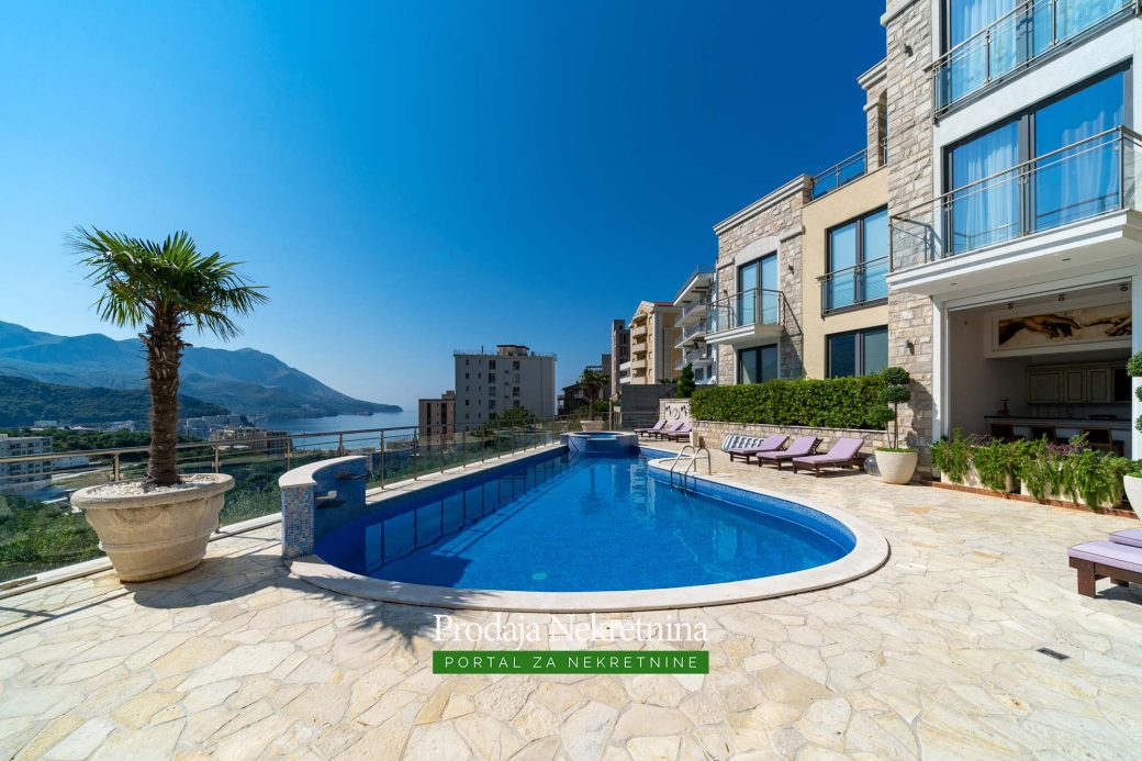 Three bedroom apartment for sale in Budva