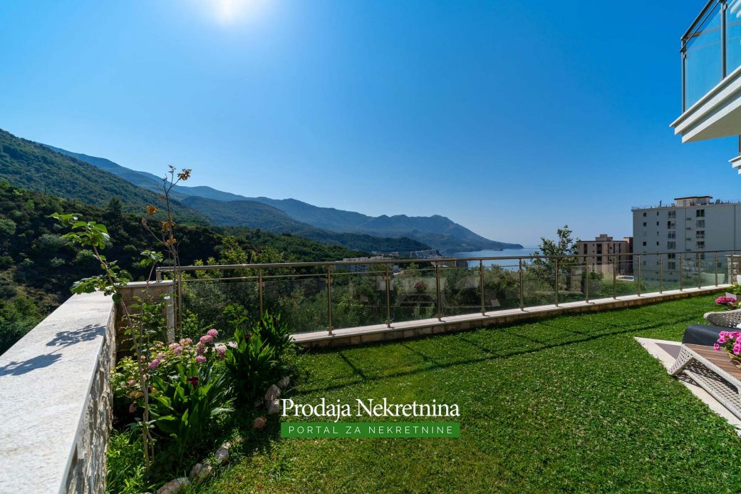 Three bedroom apartment for sale in Budva