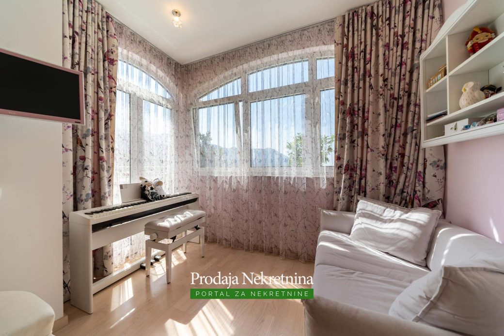 Three bedroom apartment for sale in Budva