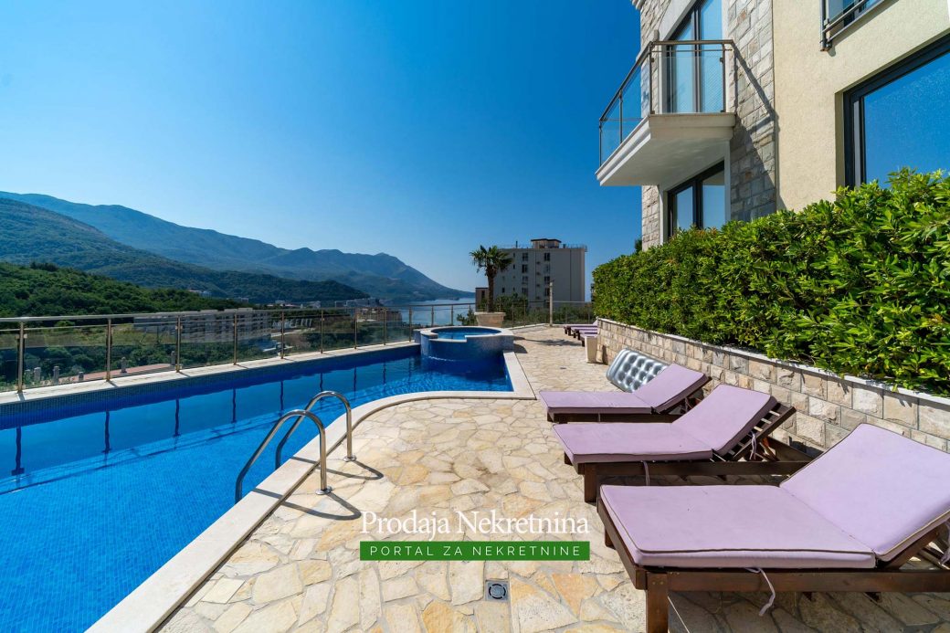 Three bedroom apartment for sale in Budva