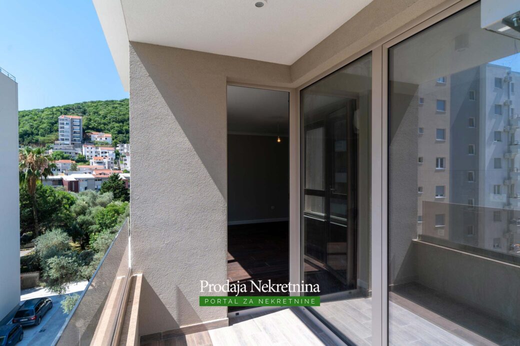 Two bedroom apartment in Budva