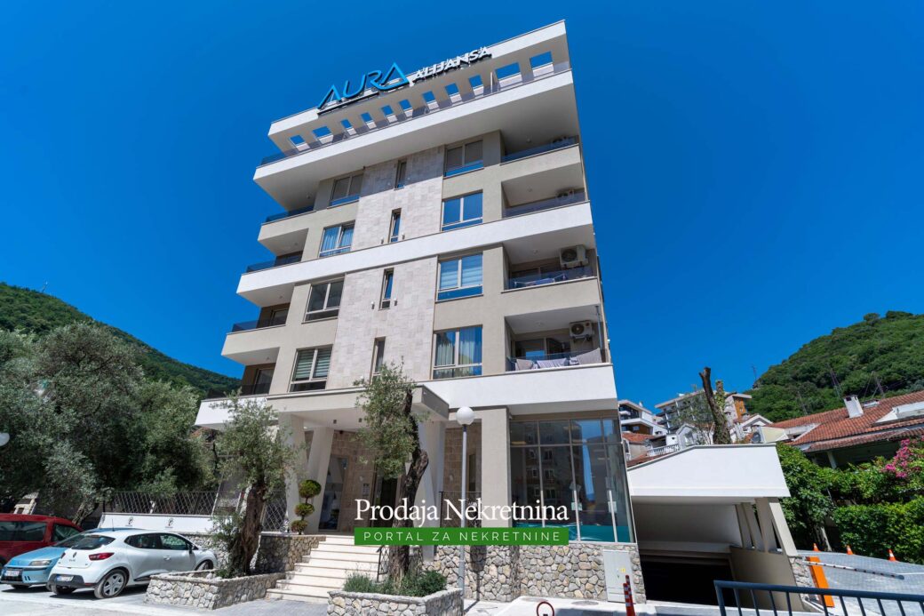 Two bedroom apartment in Budva