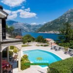 Villas-with-swimming-pool-for-sale-in-Bay-of-Kotor (21)