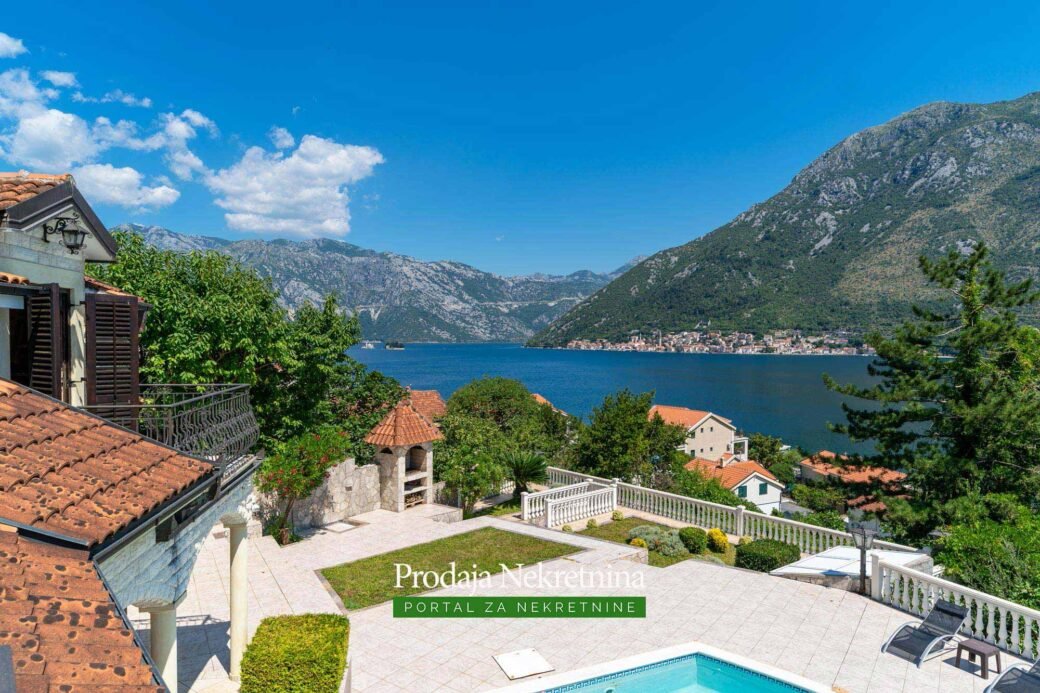 Villas-with-swimming-pool-for-sale-in-Bay-of-Kotor (48)