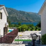 Villas-with-swimming-pool-for-sale-in-Bay-of-Kotor (5)