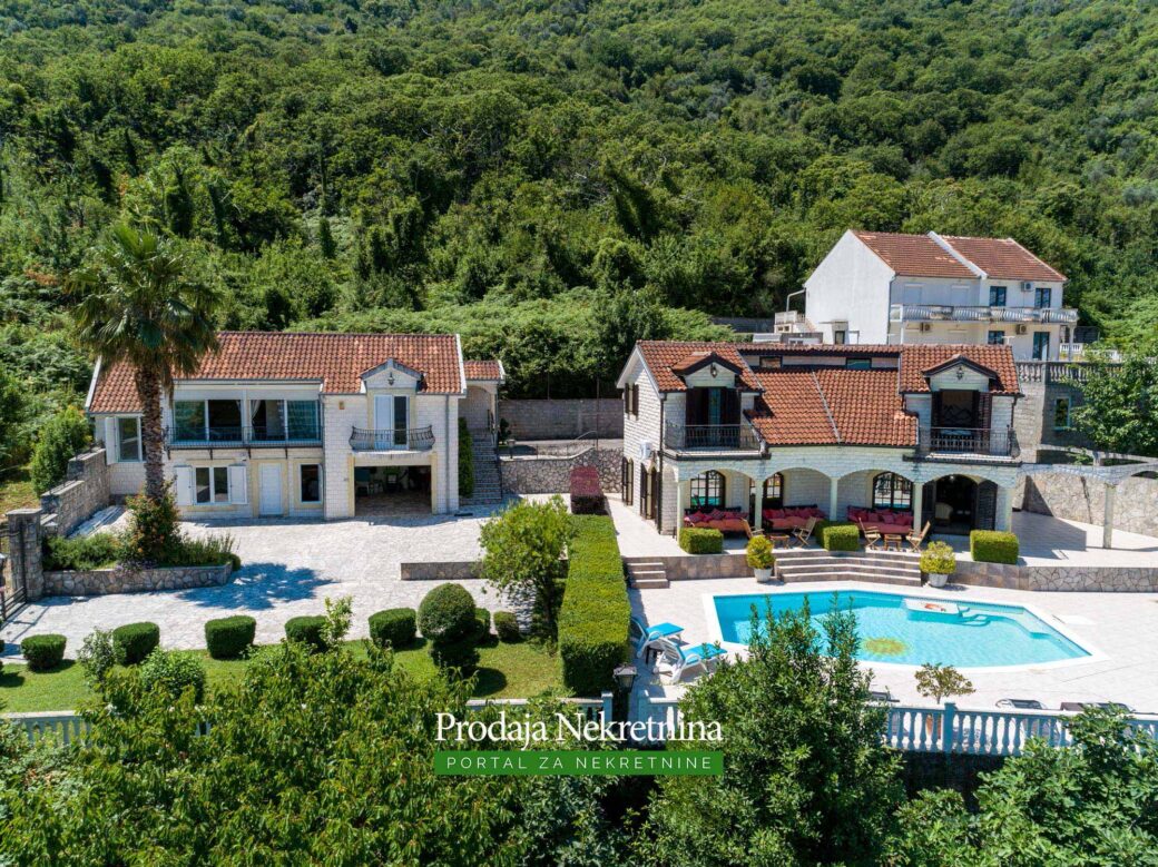 Villas-with-swimming-pool-for-sale-in-Bay-of-Kotor (83)