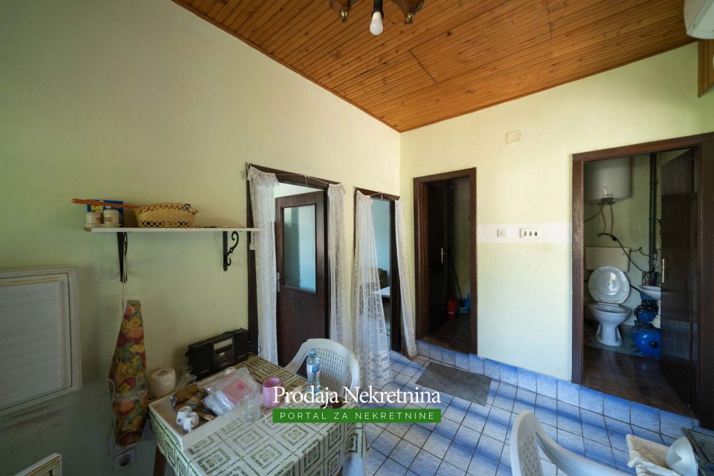 Apartment for sale in Perast
