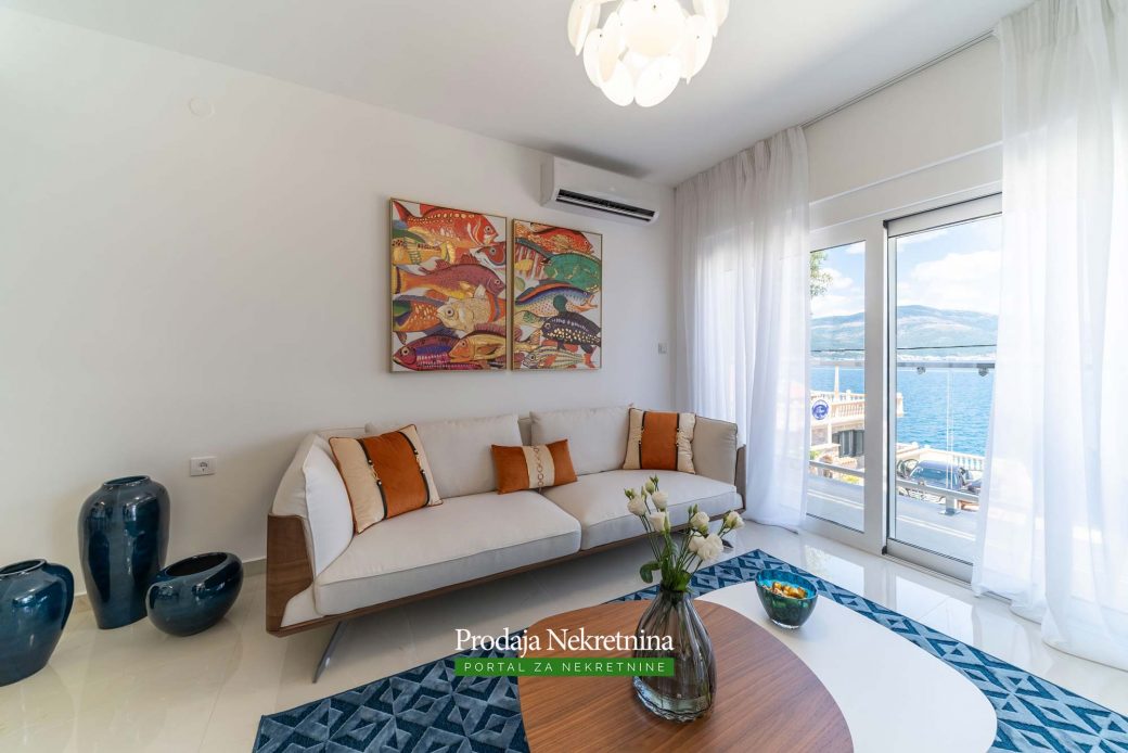 Villa for sale in Tivat