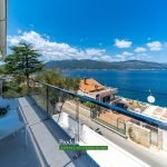 Villa for sale in Tivat