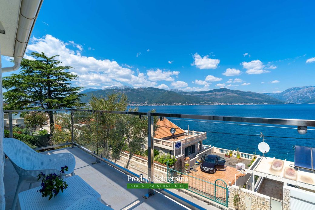 Villa for sale in Tivat