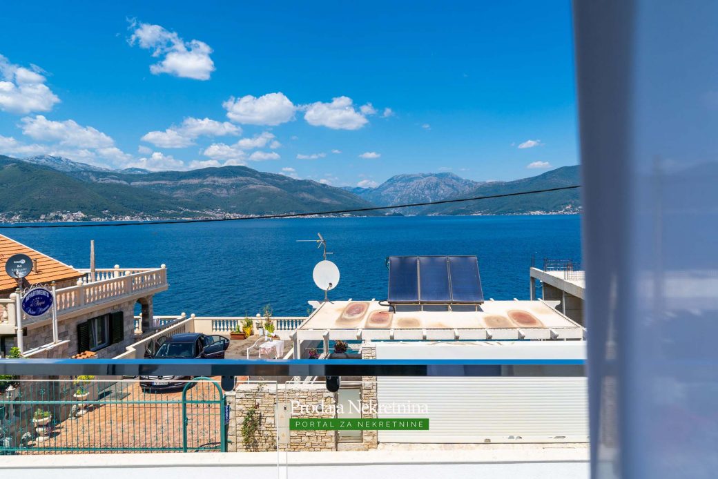 Villa for sale in Tivat