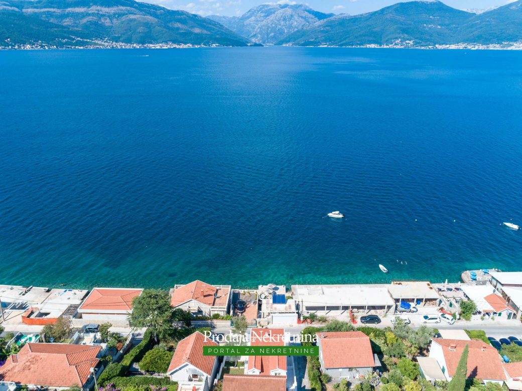 Villa for sale in Tivat