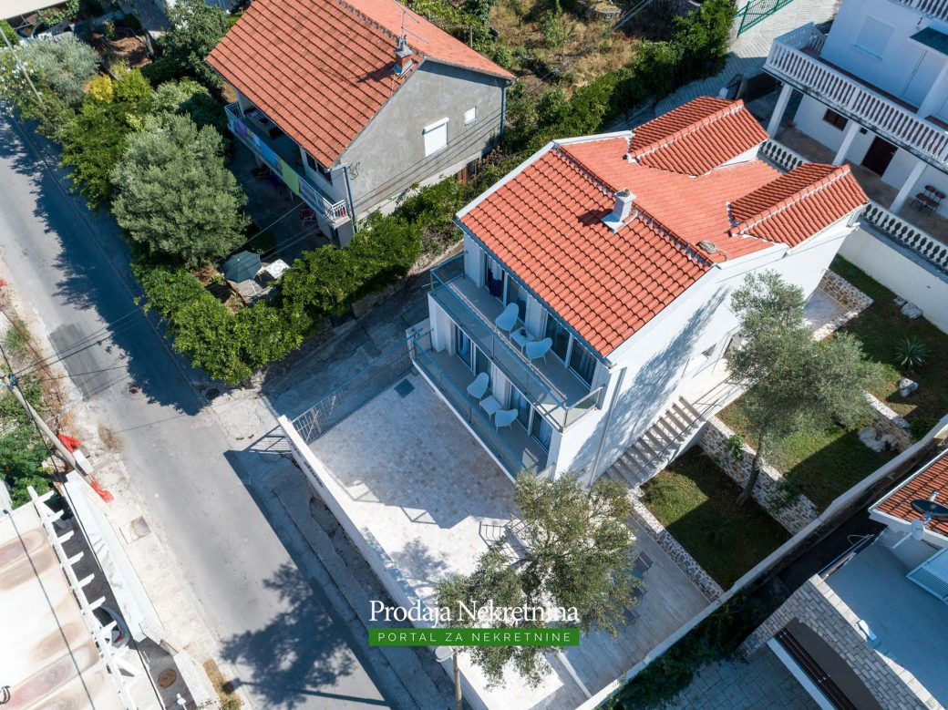 Villa for sale in Tivat