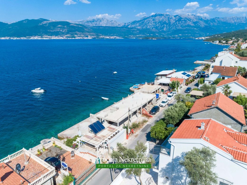 Villa for sale in Tivat